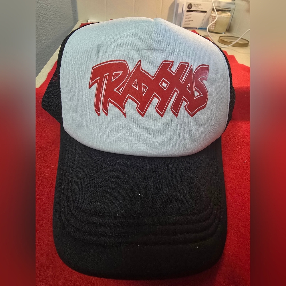 Traxxas Black And White Trucker Hat